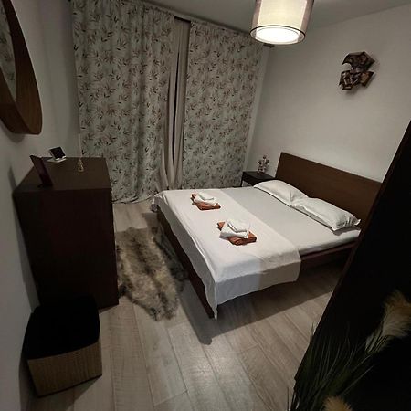 Cozy Apartment 130E By Plaza Bucureşti Exterior foto