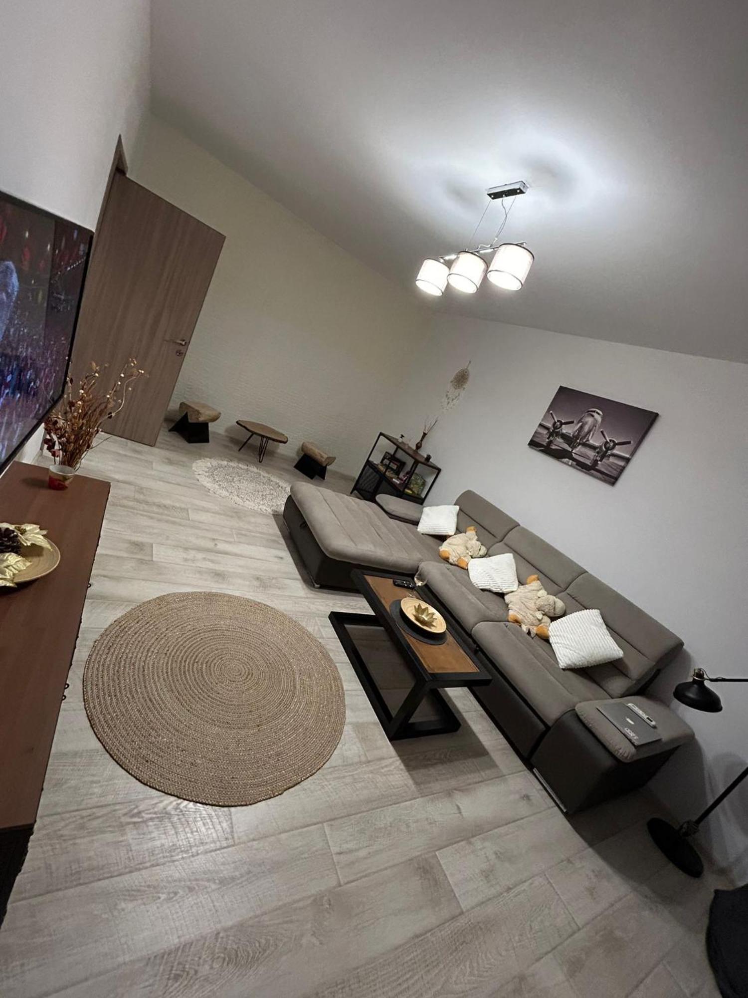 Cozy Apartment 130E By Plaza Bucureşti Exterior foto